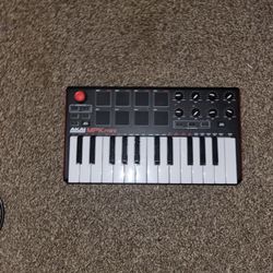 Akai Mpk MIDI controller