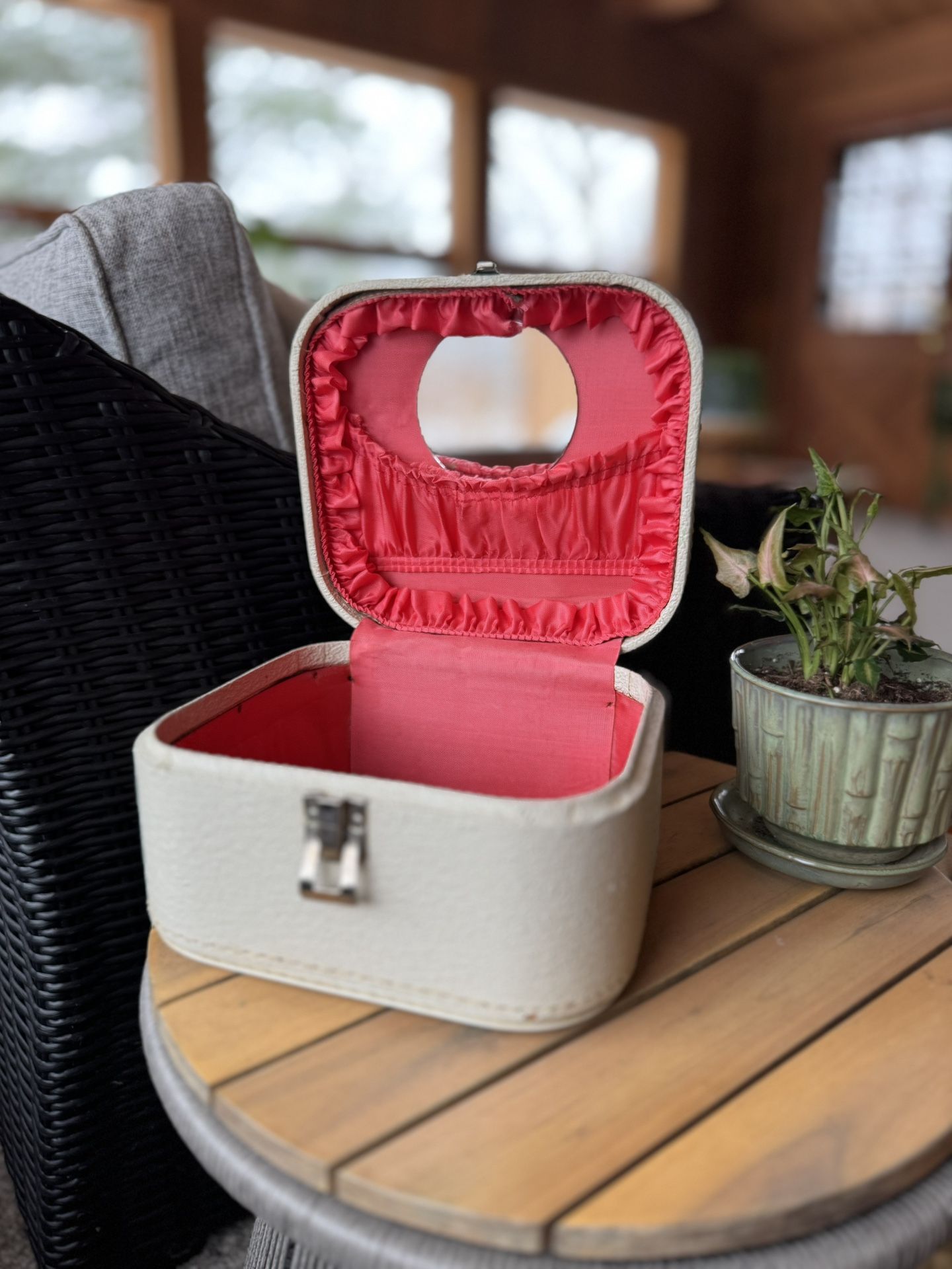 Vintage Vanity Travel Case