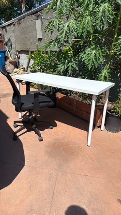 Chair & Desk