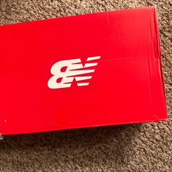 Brand New NB Steel toe