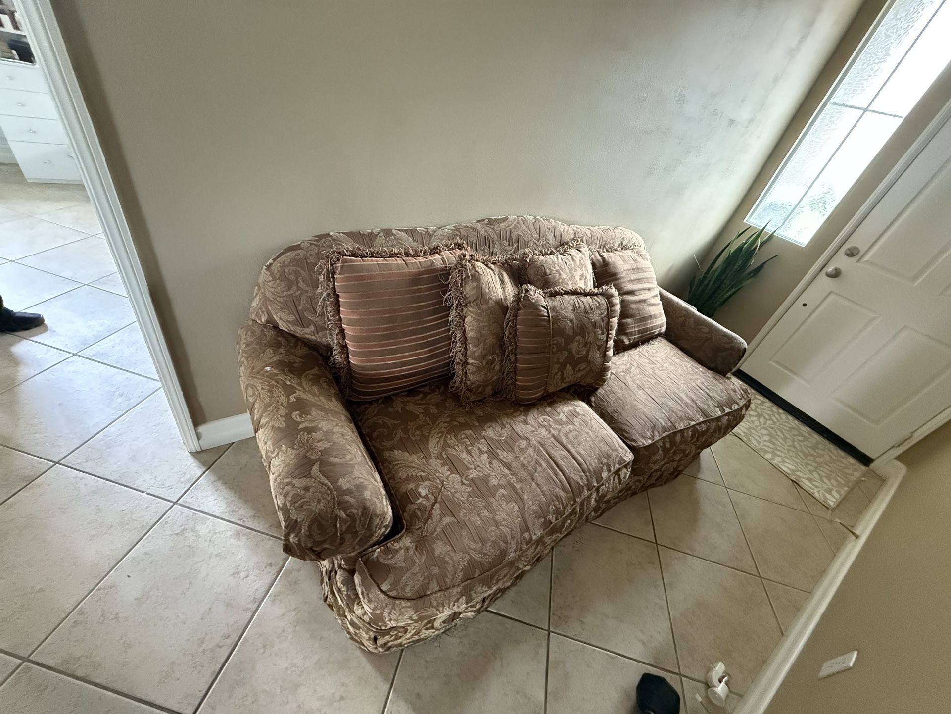 Free Sofa