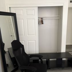 Game Chair , Tv Stand & Mirror 