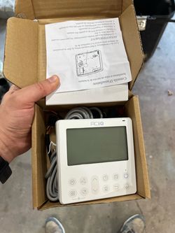 ACIQ communicating thermostat