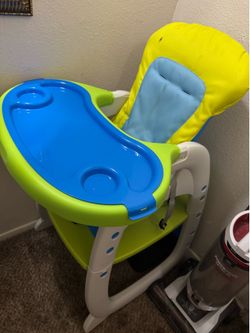 High chair for babys and toddlers/ table and chair set
