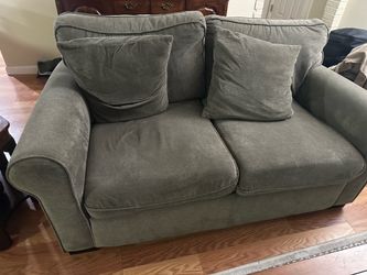 Move out sale: Love seat
