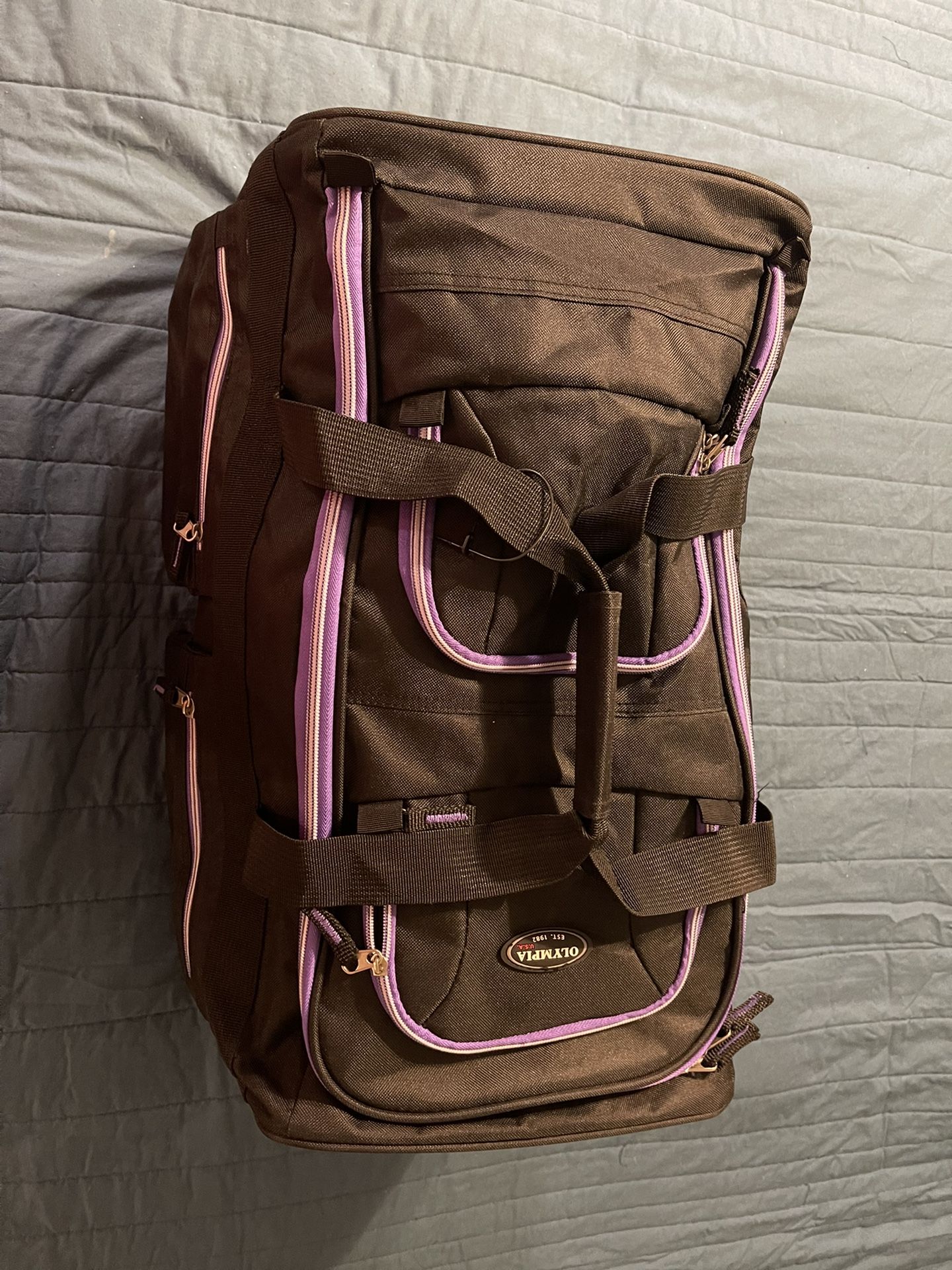 Olympia 8 Pocket  Bag, Black/Purple, 22 inch