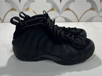 Men’s phone deposit size 7.5