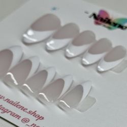 30 Pc French Tip Press On Nails