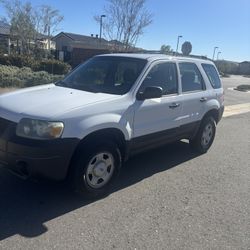 2005 Ford Escape Suv 