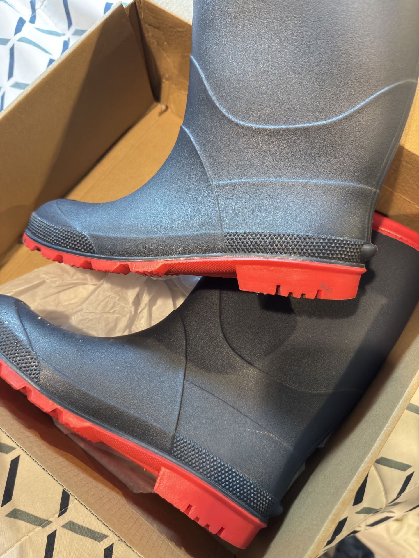 Amoji Rain Boots Size 24.0 Kids