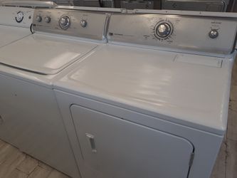 Maytag Washer and Dryer Set