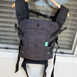 BABY CARRIER