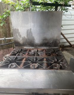 Comercial Stove 6 Burners