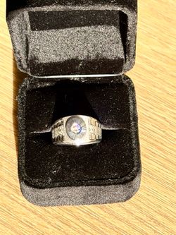 BEAUTIFUL MEN’S 14K WHITE GOLD & DIAMOND RING
