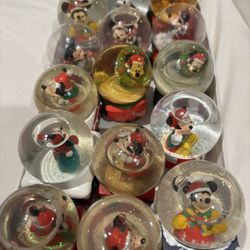 Disney Mickey Mouse Mini Snow Globes 30 Count All For $100