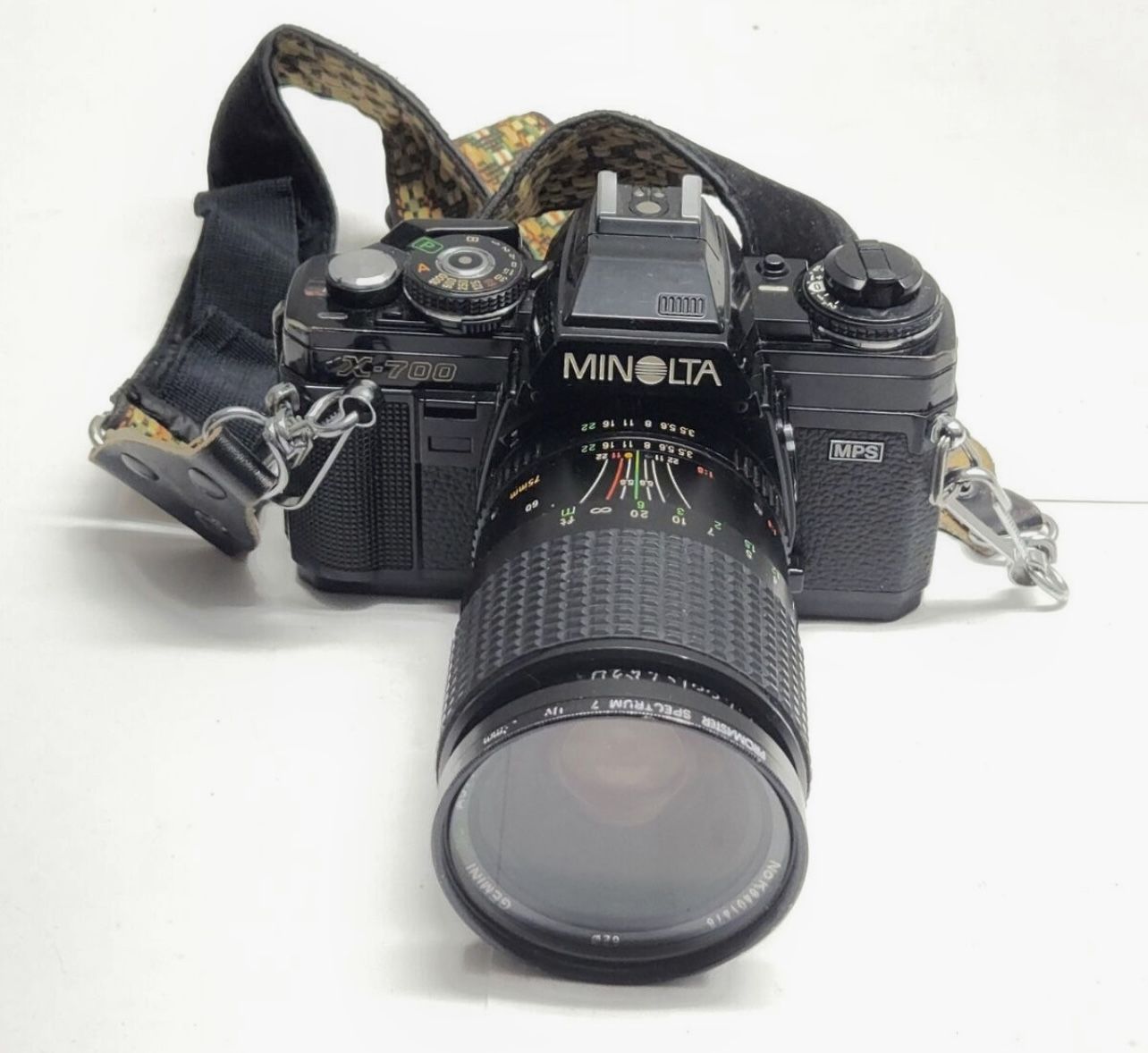 Minolta X-700 35mm Film Camera w/ Gemini Auto Zoom Lens w/ Strap UNTESTED