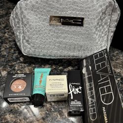 NEW MAC 5 PIECE MAKEUP SKINCARE SET IN BRANDED BAG $20 for all