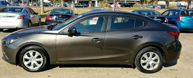 2015 Mazda MAZDA3 i Sport 4dr Sedan 6A