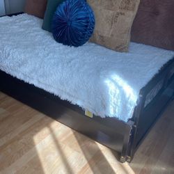 Day Bed