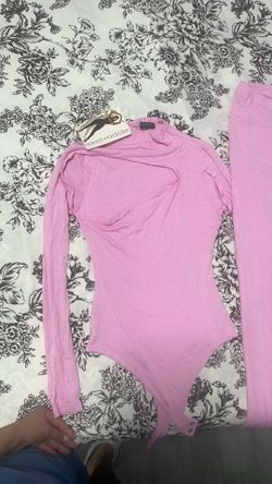 Naked wardrobe pink set