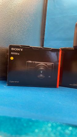 Sony cyber shot RX100VII