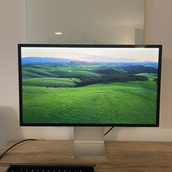 Apple Studio Display 