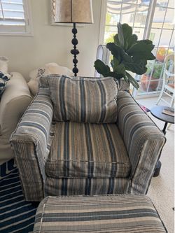 Roll Arm Chair