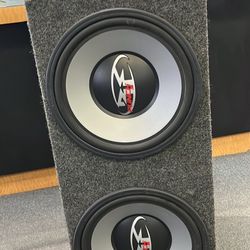 Rockford fosgate 2 12” Speakers (586)