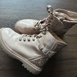 Like New Girls Boots DKNY, Size 2us