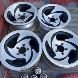 15 inch  5 on 4.5 American racing Wheels $300 