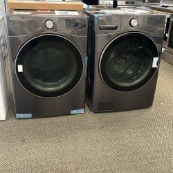 Washer And Dryer Electric  LG
