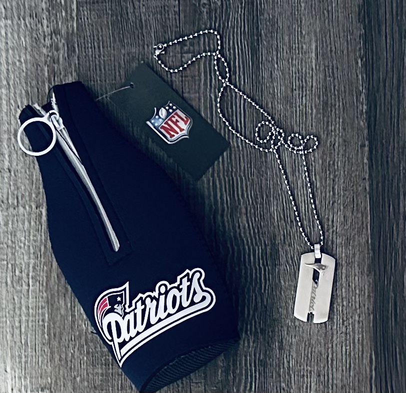 New England Patriots Zip Up Bottle Koozie + Stainless Steel Pendant On A 22” Chain Necklace + Bottle Cap Opener New SHIPPING ONLY