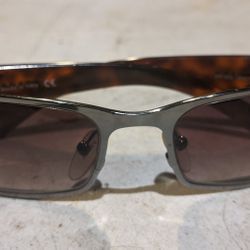 Genuine Prada Sunglasses Women's SPR-55G 5AV-2Z1 Tortoise and Gunmetal w/ Case