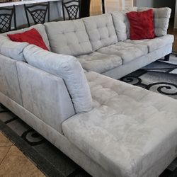 Light Gray SECTIONAL Sofa Like New Months 5 Months Old No Damages / Sofa Esquinero Seminuevo 5 Meses De Uso Buenas CONDICIONES 