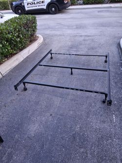 Adjustable bed frame Queen/Full/Twin