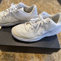 Kobe VII (PS) 1 1/2 Y All White