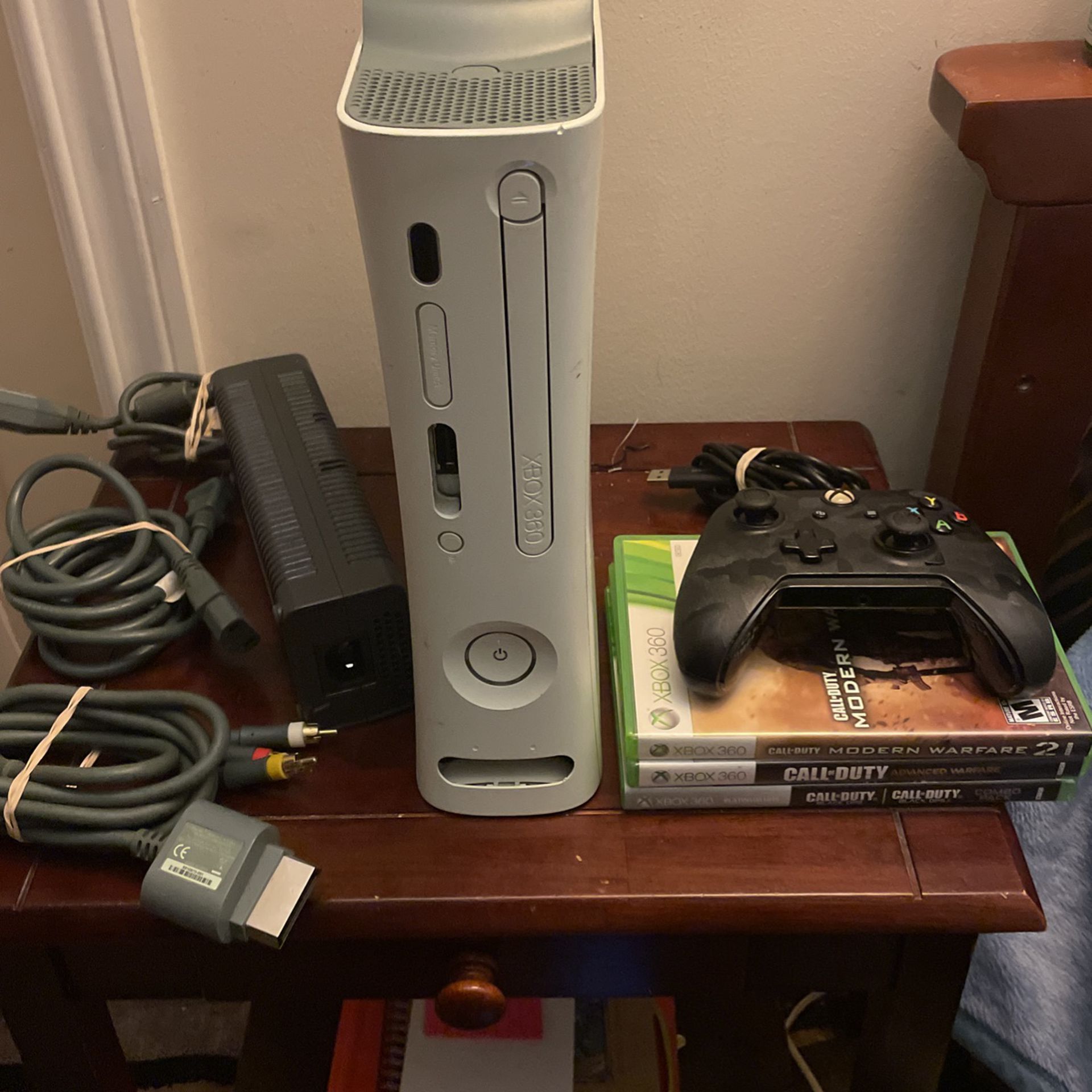 Xbox 360 with Controller And 4 Games