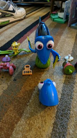 Detachable Dory figure with different faces and accessories