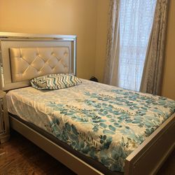 Full Size Bedroom Set 