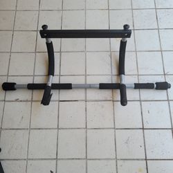 Iron Gym Pull-up Bar