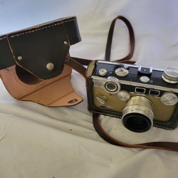 Vintage Argus C3 Brick Rangefinder Camera 