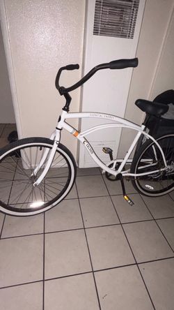 Celsius Essential Energy Beach Cruiser Bike