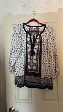 Blouse size large Blouse size large