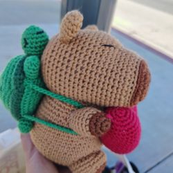 Capivara, Heart, Crochet