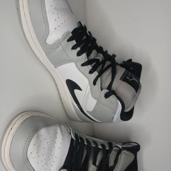 Jordan 1 Mid Light Smok Grey Size 9.5