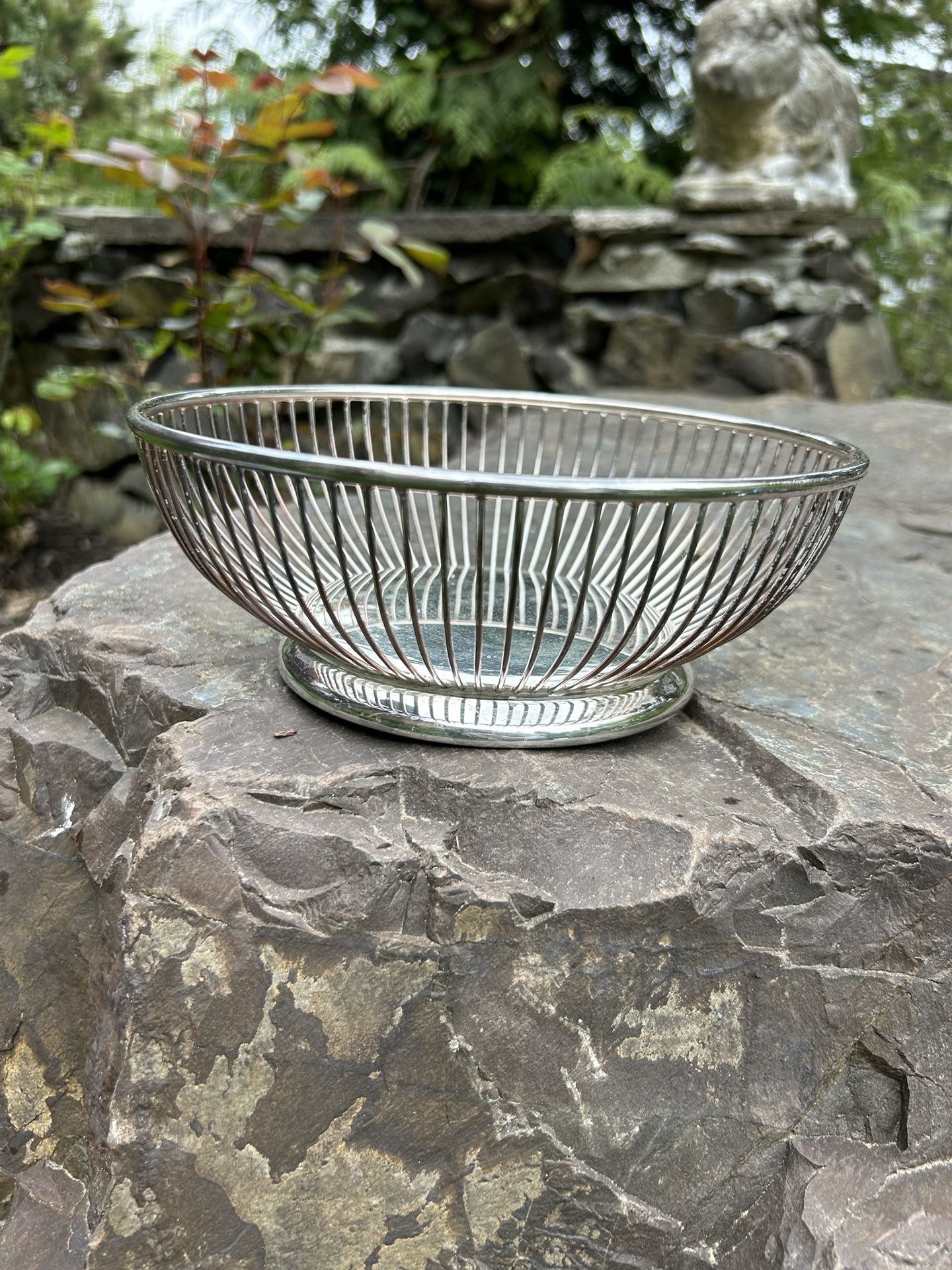 Silver Plate Bread Basket. Vintage.