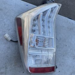 Toyota Prius Left Tail Light Oem