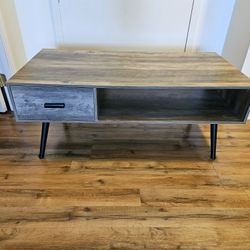 Coffee Table in Great Condition! 