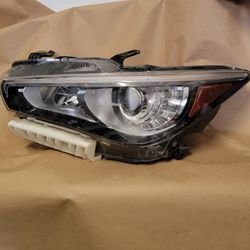 17/21 Infinity Q50 Left Headlight $600