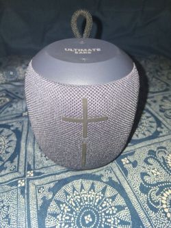 Ultimate ears wonder boom Bluetooth portable speaker goes loud with bass firm price $65